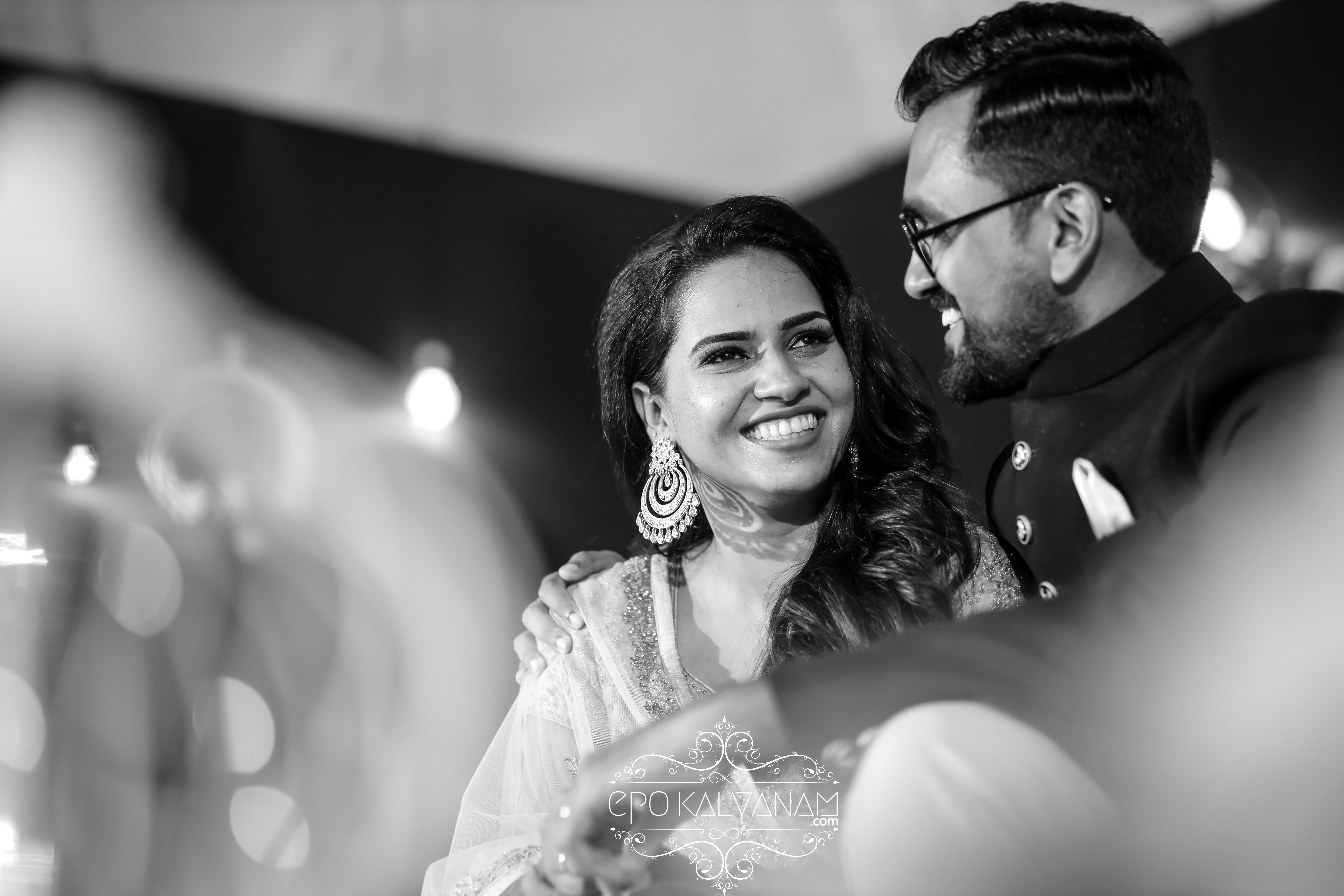 101 Romantic Wedding Couple Poses Ideas | Indian wedding poses, Wedding couple  poses, Bridal photography poses